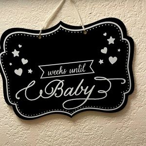 Countdown board for baby arrival
